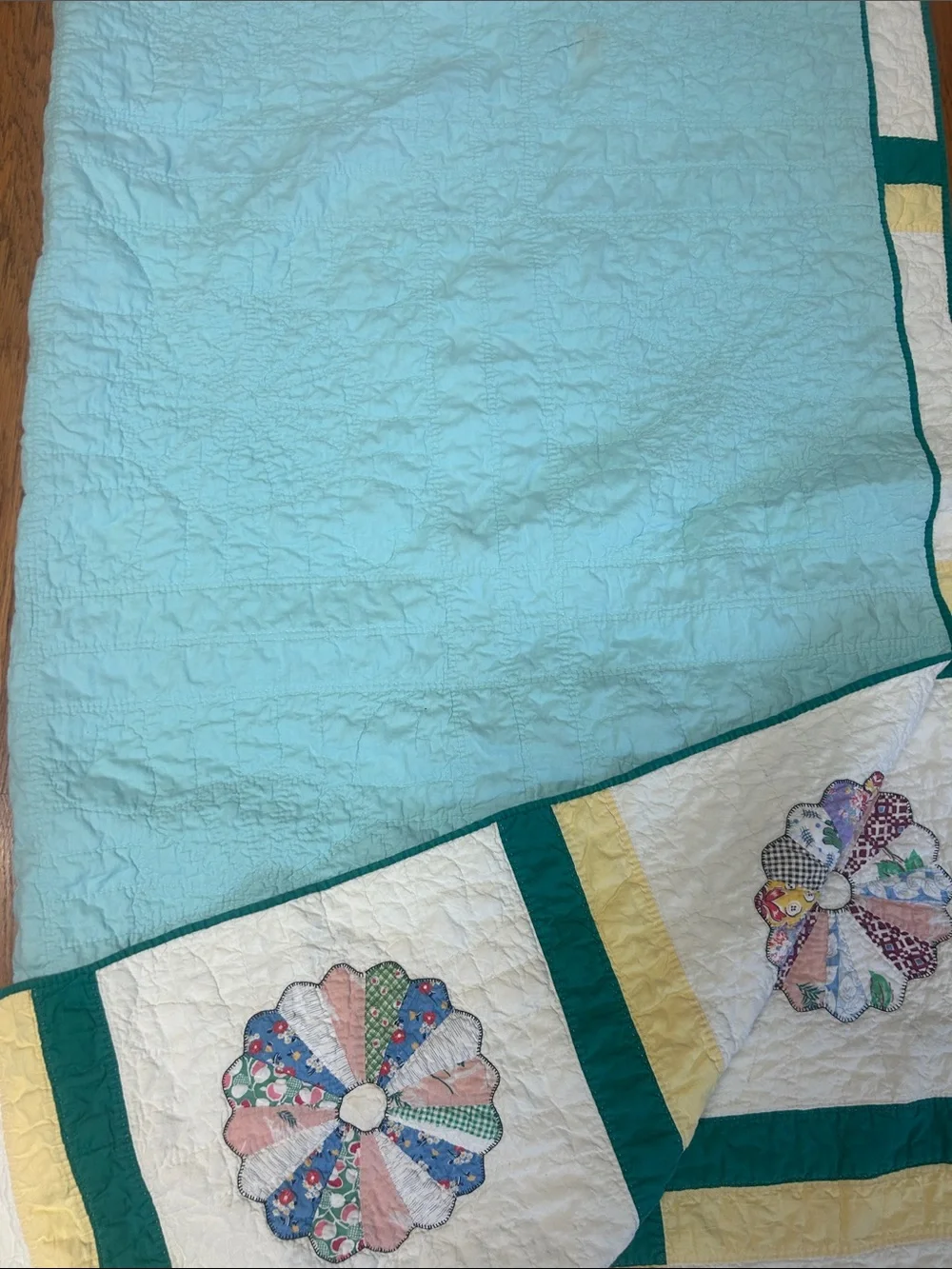VTG Handmade Dresden Plate Quilt 63x82 Twin Hand Stitched Patchwork 1930s 1940s